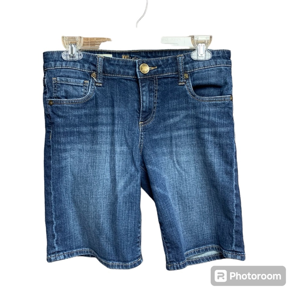 Kut from the Kloth dark wash jean shorts size 4. Catherine style boyfriend